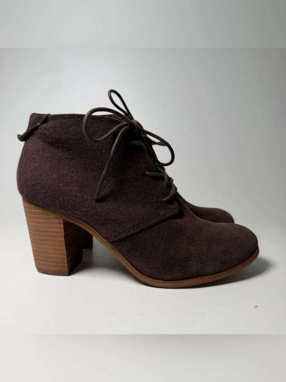 Toms Lunata Lace Up Heeled Bootie - sz 8.5